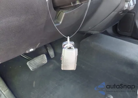 2021 Chevrolet Silverado 1500 z USA, uszkodzony, nr VIN 1GCRYBEF5MZ114540